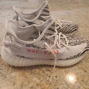 Yeezy 350 Zebra V2